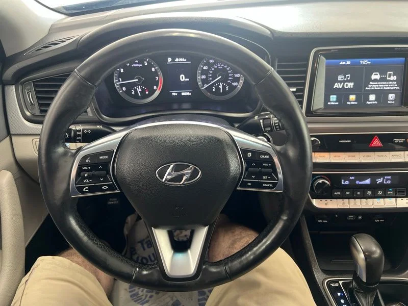 Used 2018 Blue Hyundai SEL+ image 23