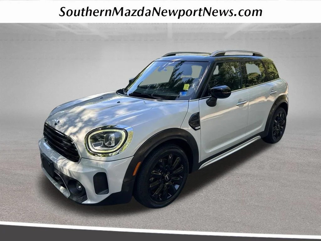 Used 2021  MINI Oxford Edition image 1
