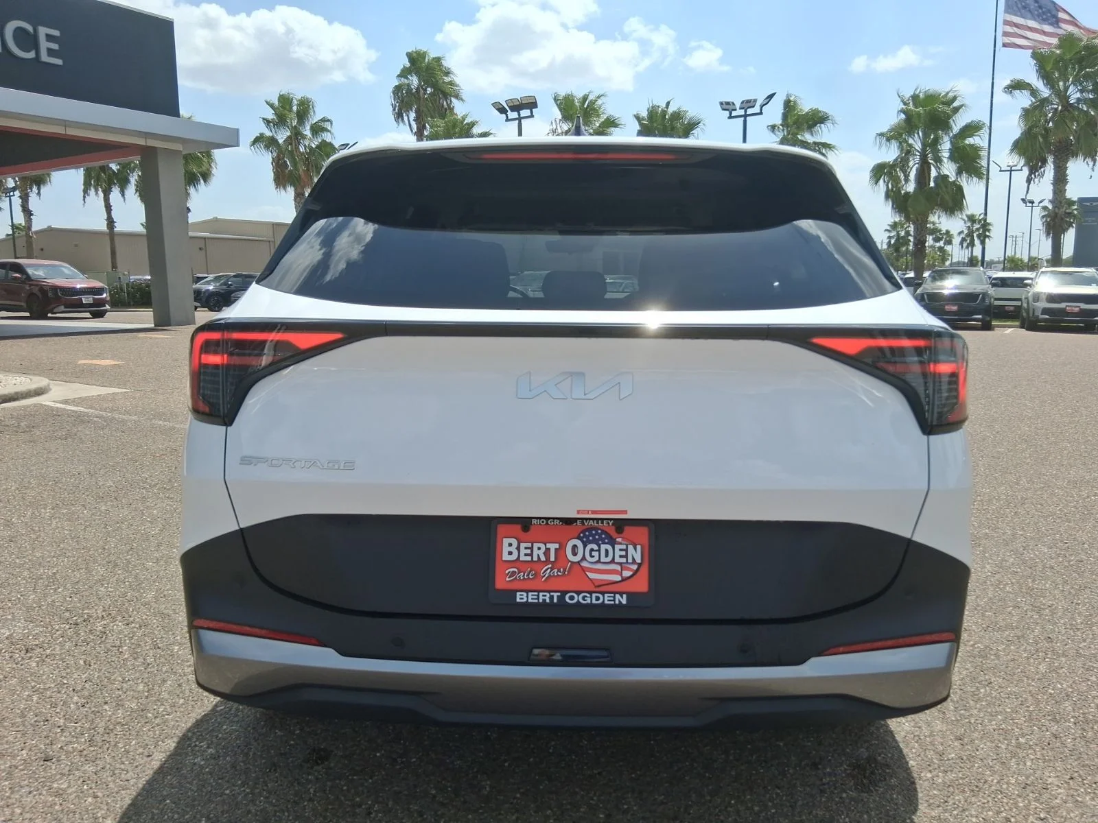 New 2026 White Kia LX image 5