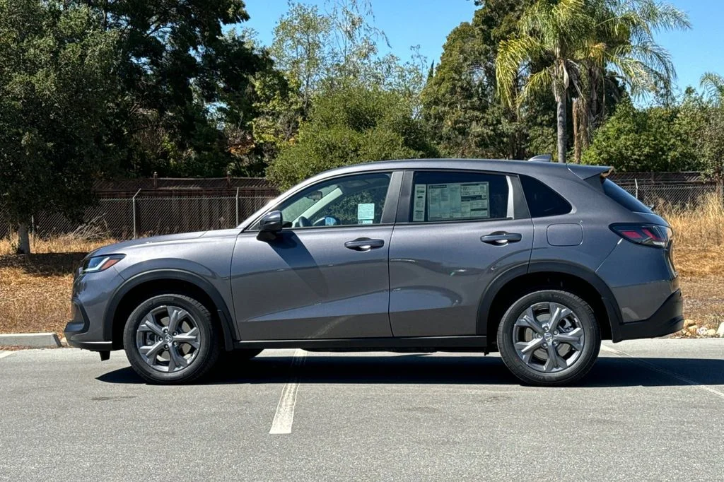 New 2026 Modern Steel Metallic Honda LX image 7