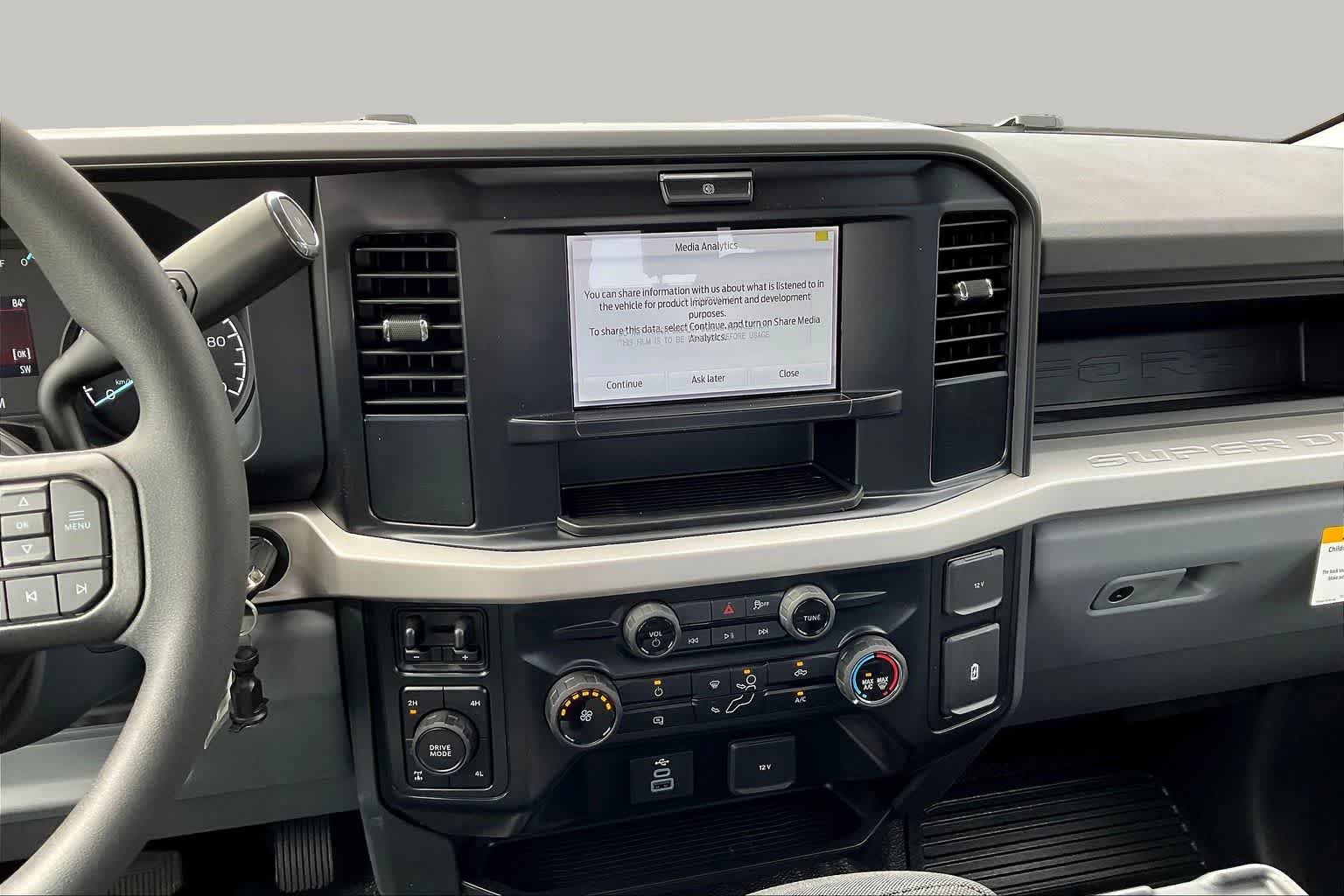 2026 Ford F-250 Super Duty XL - Photo 6