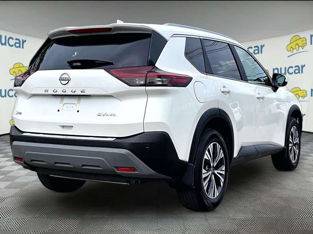 Used 2023 White Nissan SV image 6