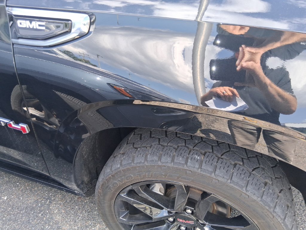 Used 2022 Black GMC AT4 image 15