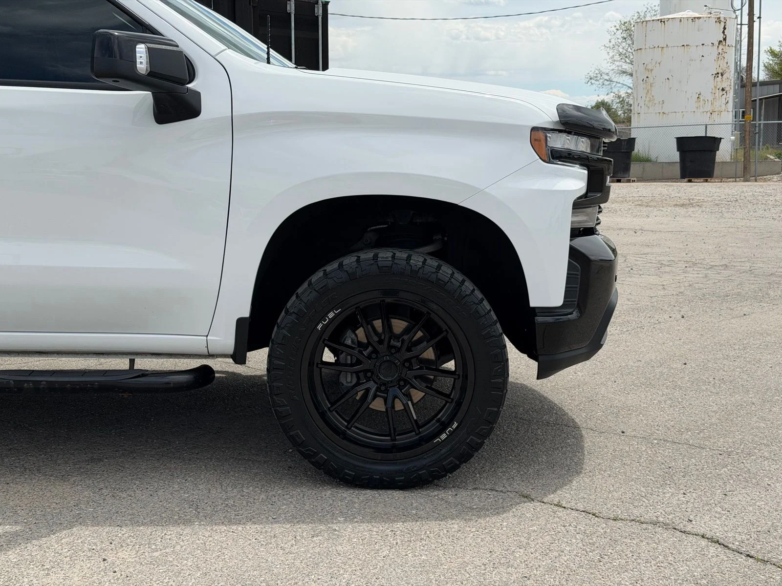 Used 2022 White Chevrolet LT image 4