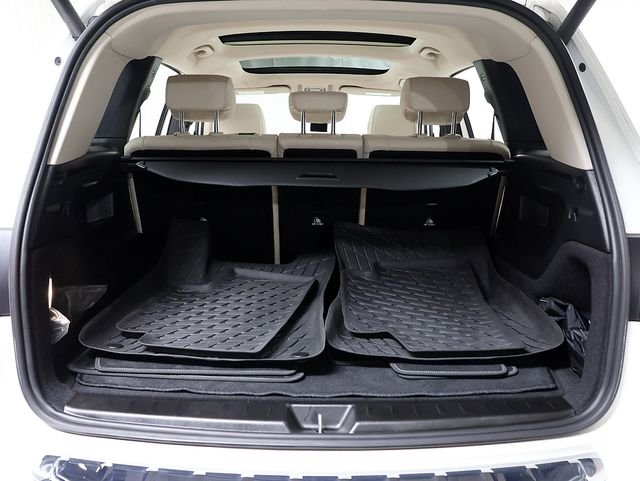 Certified Used 2023 Polar White Mercedes-Benz GLB 250 image 28