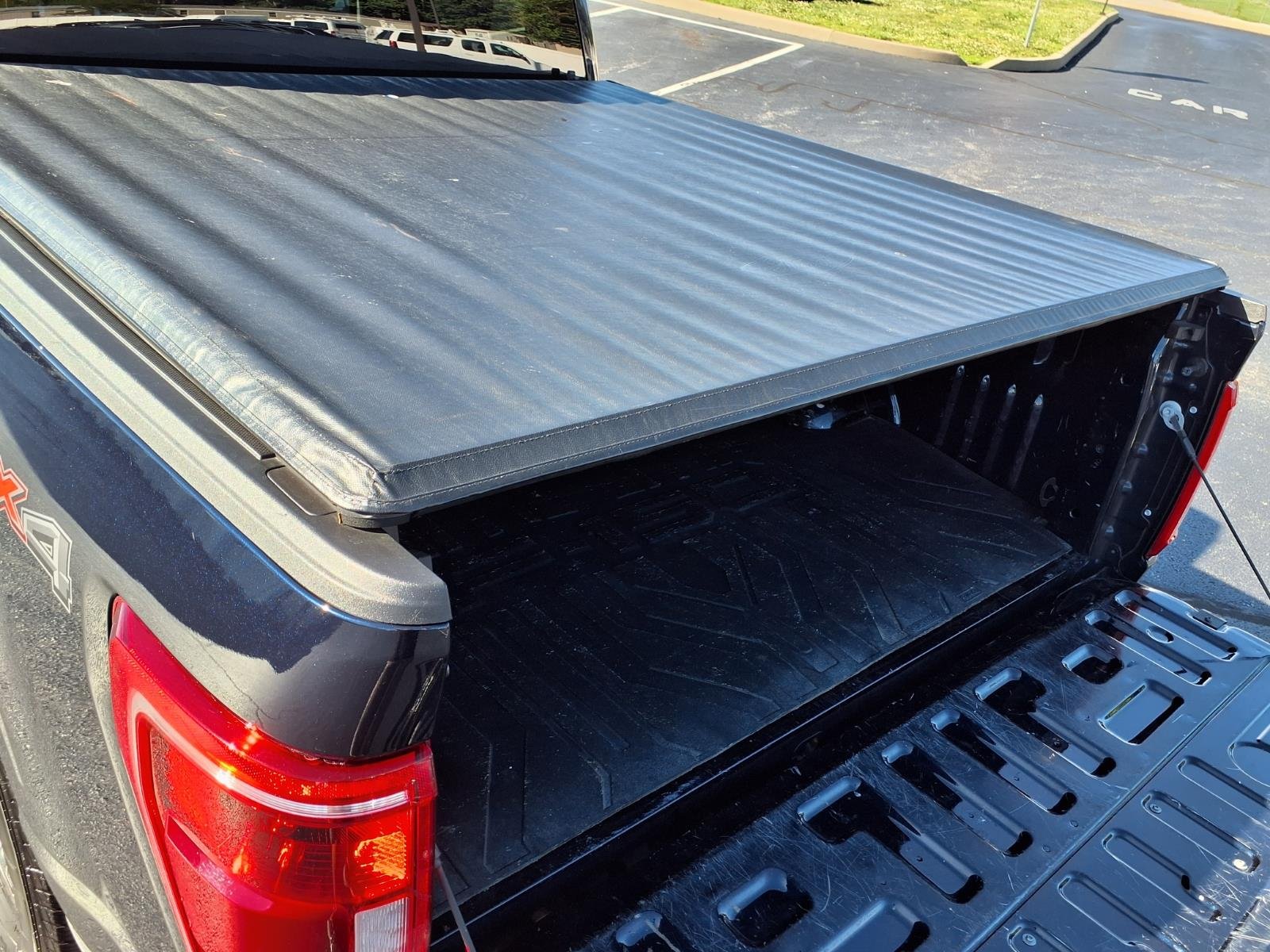 Used 2022 Blue Ford XLT image 27