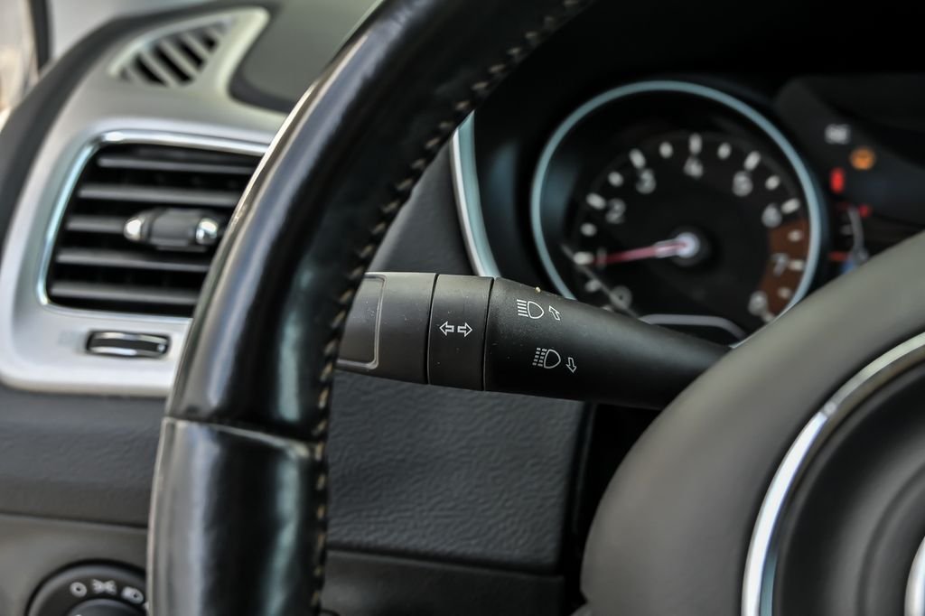 Used 2020 Silver Jeep Latitude image 22
