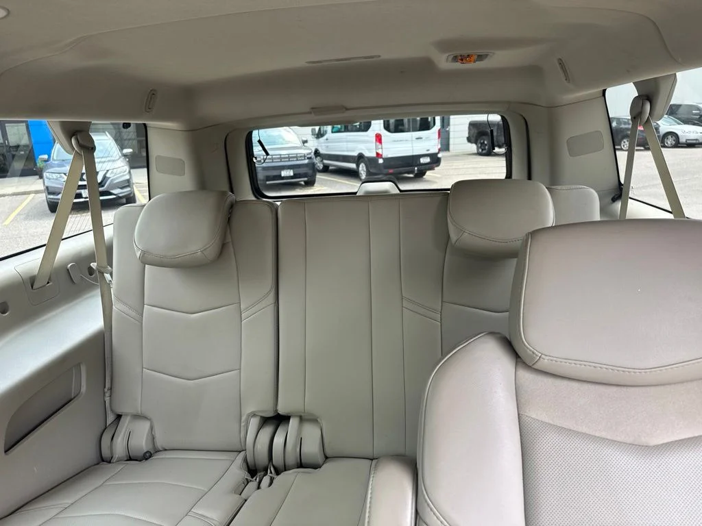 Used 2015 White Diamond Clearcoat Cadillac Luxury image 28
