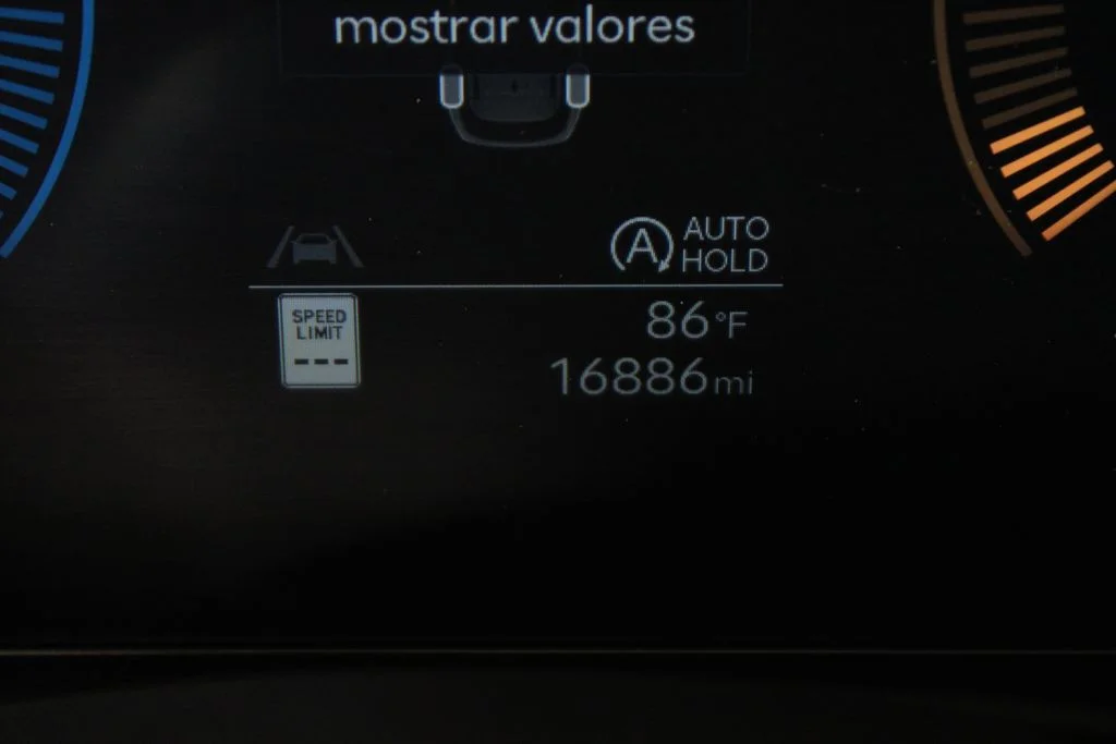 Used 2025 Black Hyundai SE image 26