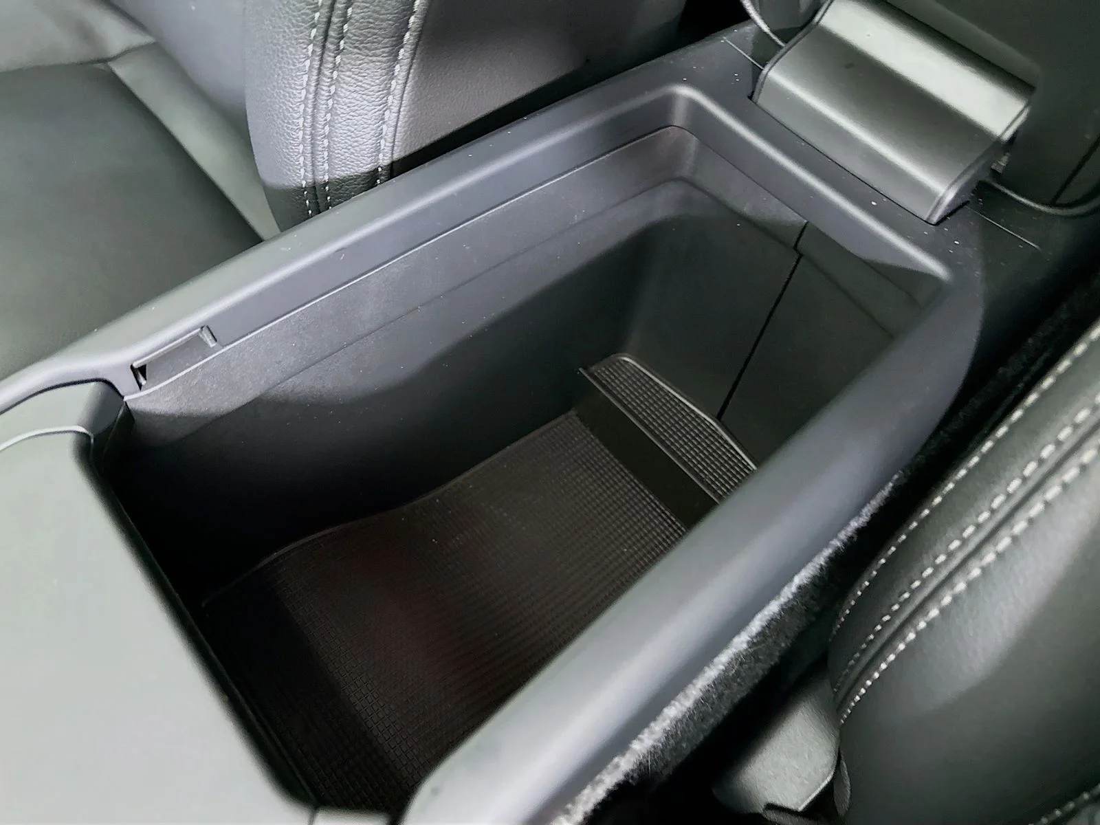 Used 2026  Volvo  image 28