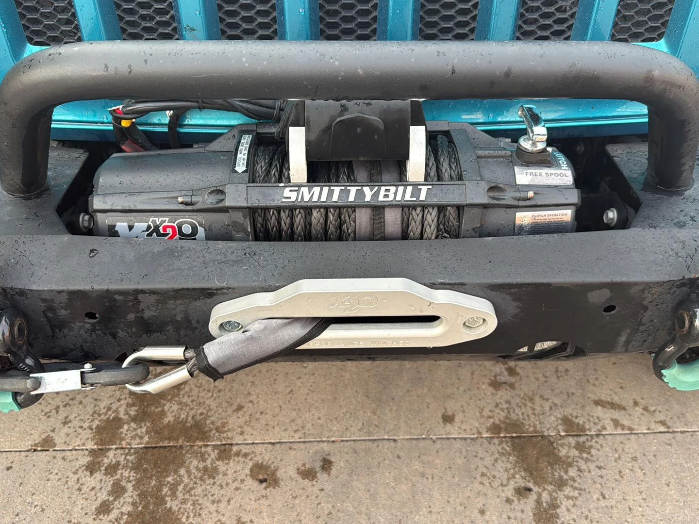 Used 2019 Bikini Pearlcoat Jeep Sport S image 3
