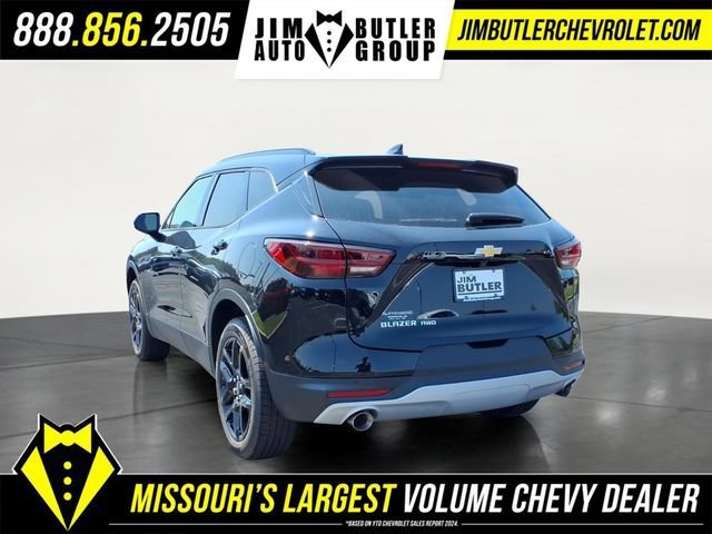 New 2026 Black Chevrolet 2LT image 2