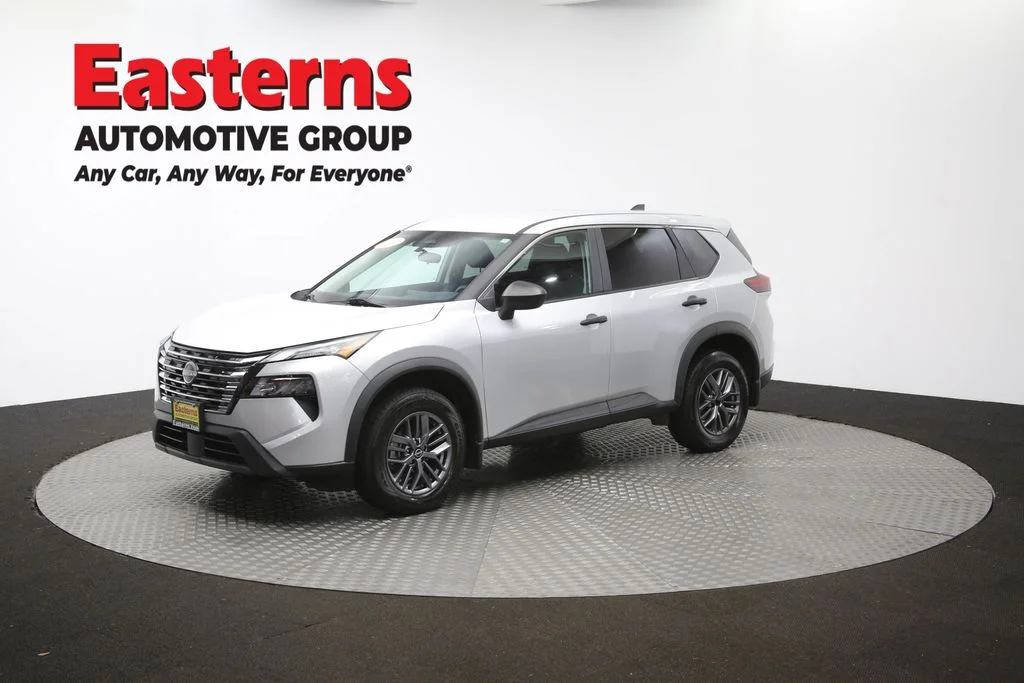 Used 2024 Silver Nissan S image 57