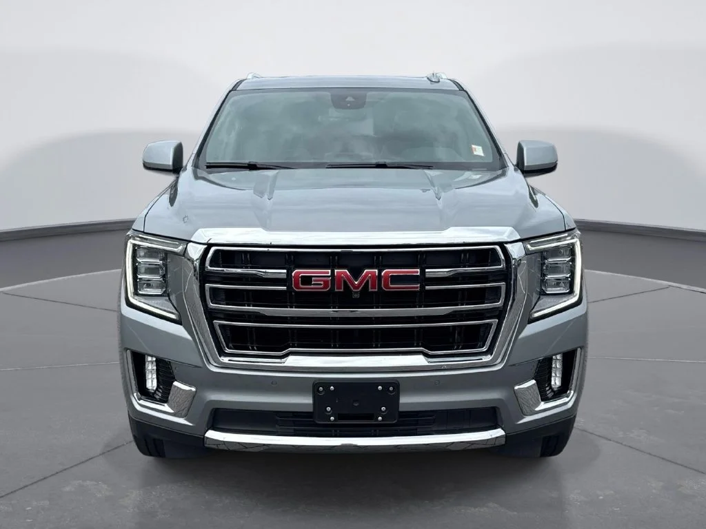 Used 2023 Silver GMC SLT image 2