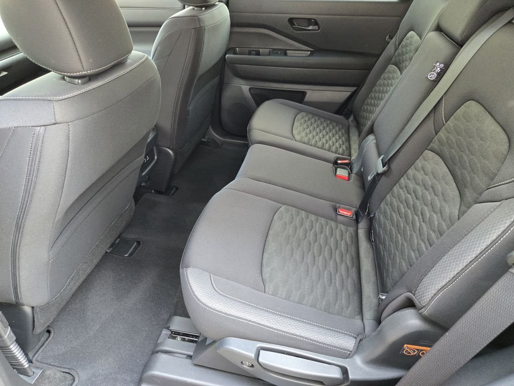 Used 2024 Silver Nissan SV image 22