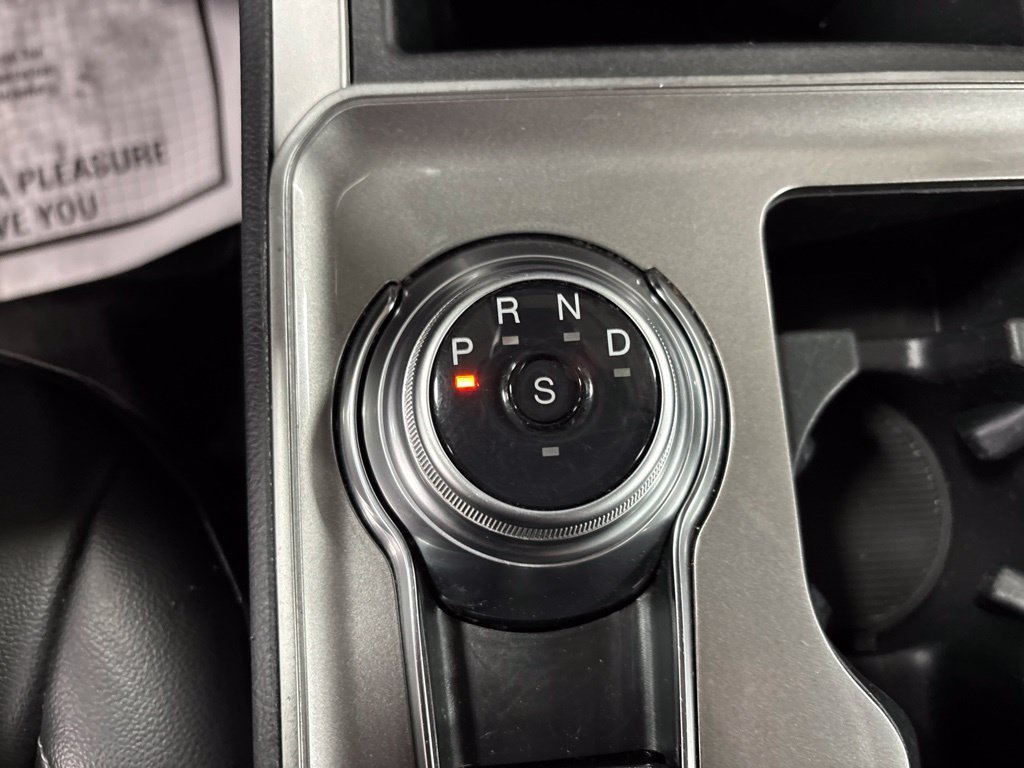 Used 2024 Gray Ford SEL image 29