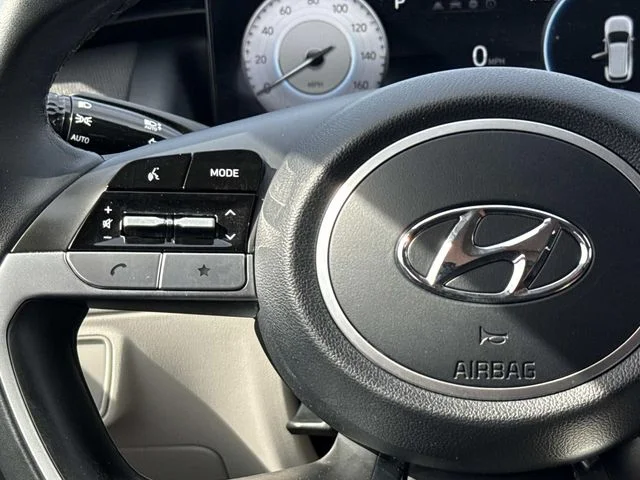 Used 2022 Gray Hyundai SEL image 22