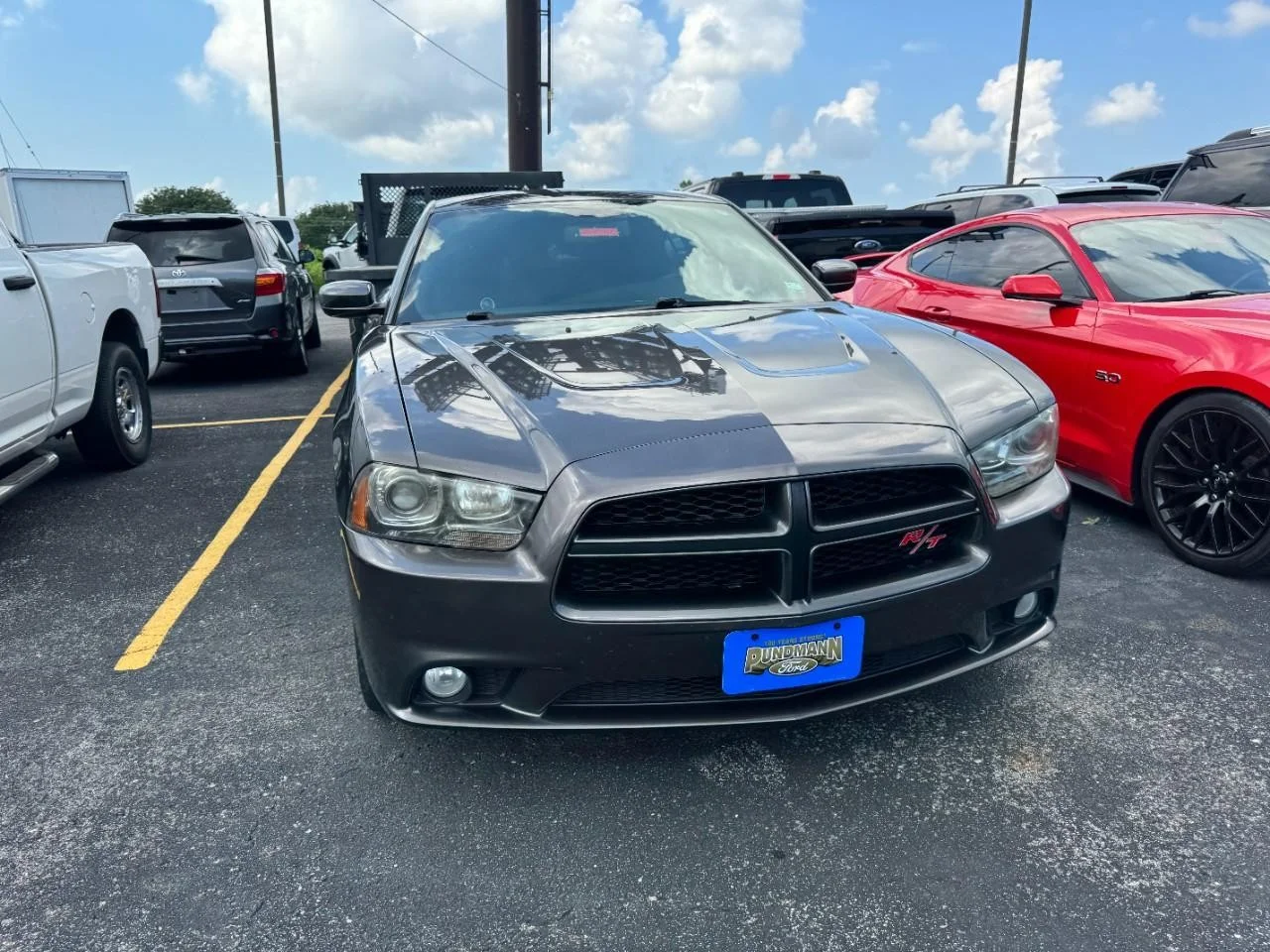 Used 2014 Granite Crystal Clearcoat Metallic Dodge 4dr Sdn RT 100th Anniversary RWD image 3