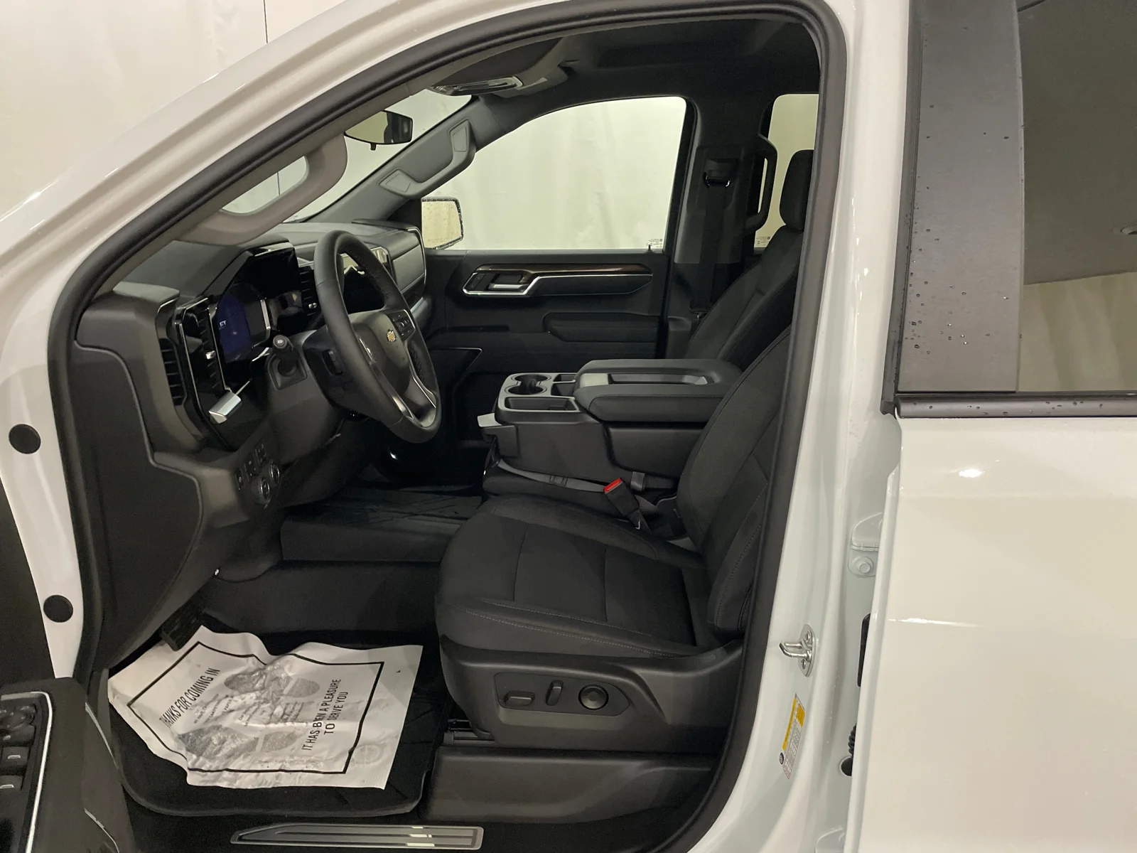 2026 Chevrolet Silverado 1500 LT - Photo 11