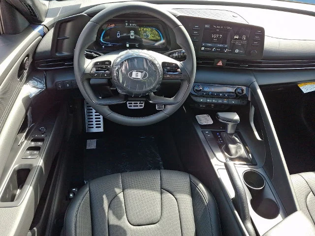 New 2026 White Hyundai SEL Sport image 7