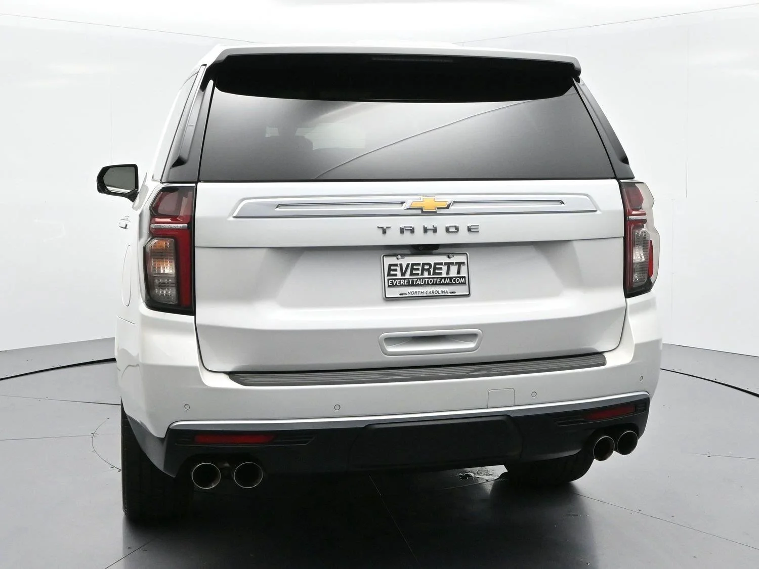 Used 2021 IRIDESCENT PEARL TRICOAT Chevrolet High Country image 6