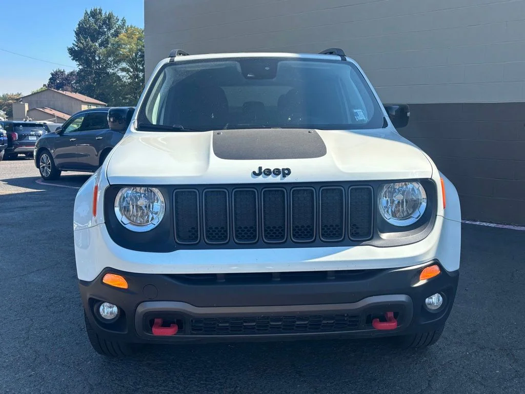 Used 2023 Alpine White Clearcoat Jeep Trailhawk image 13