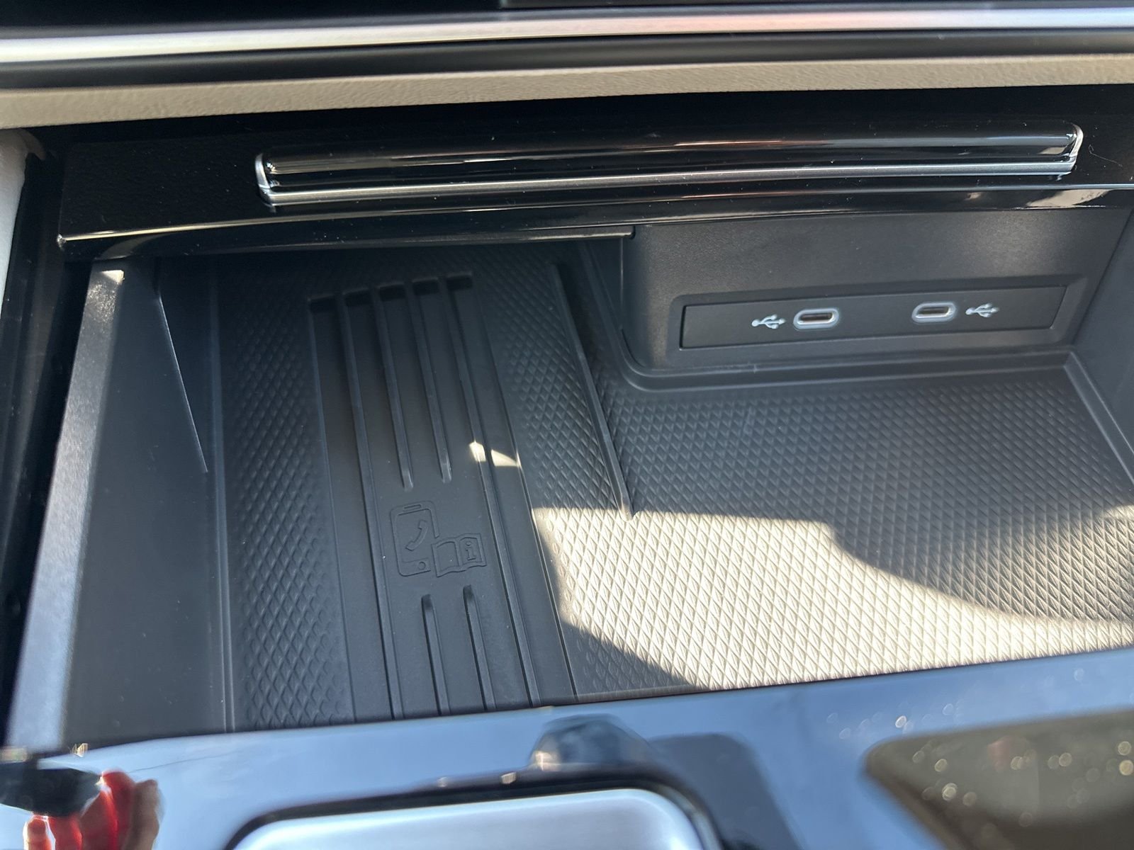 New 2026 Green Volkswagen 2.0T SE w/Technology image 60