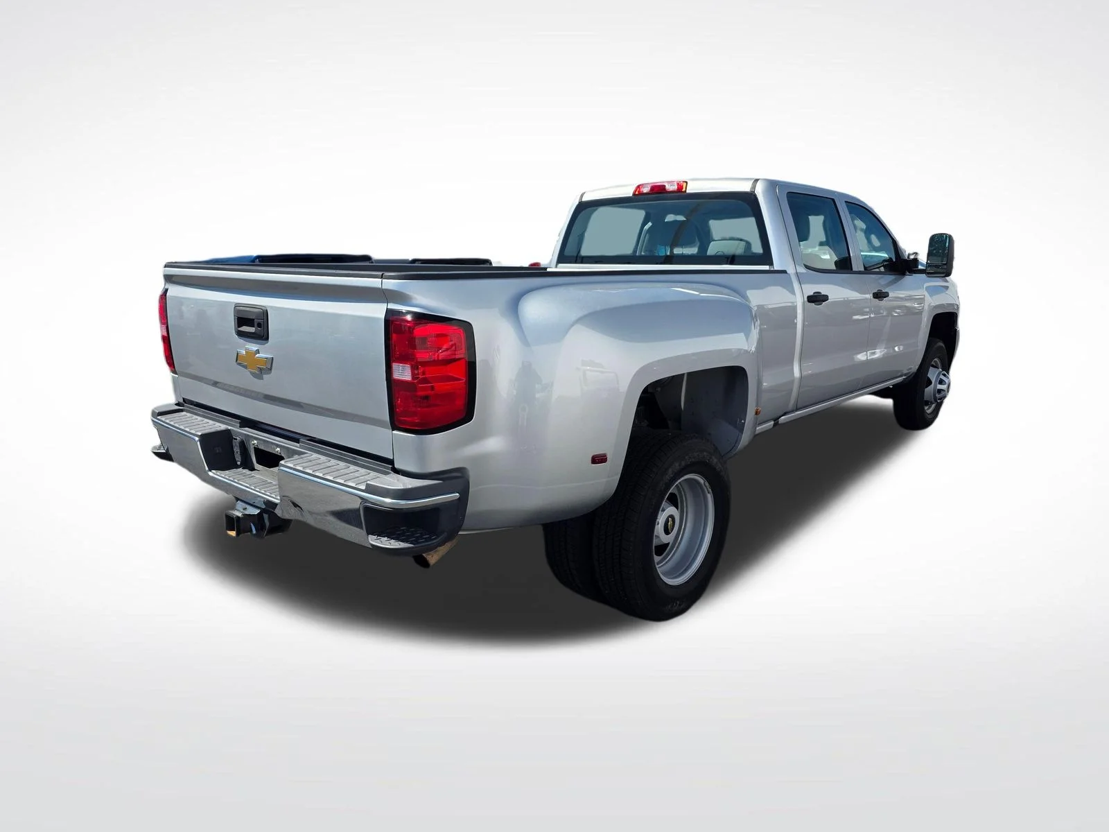 Used 2018 Silver Ice Metallic Chevrolet Work Truck image 5