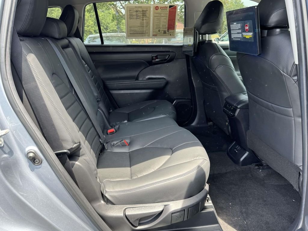 Used 2023 Gray Toyota LE image 16
