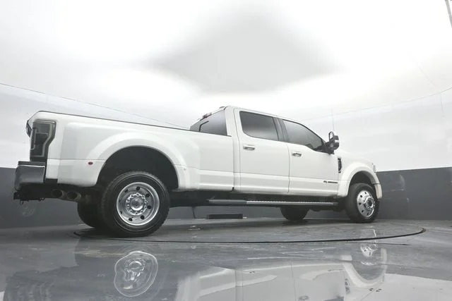 Certified Used 2020 White Metallic Ford Lariat image 40