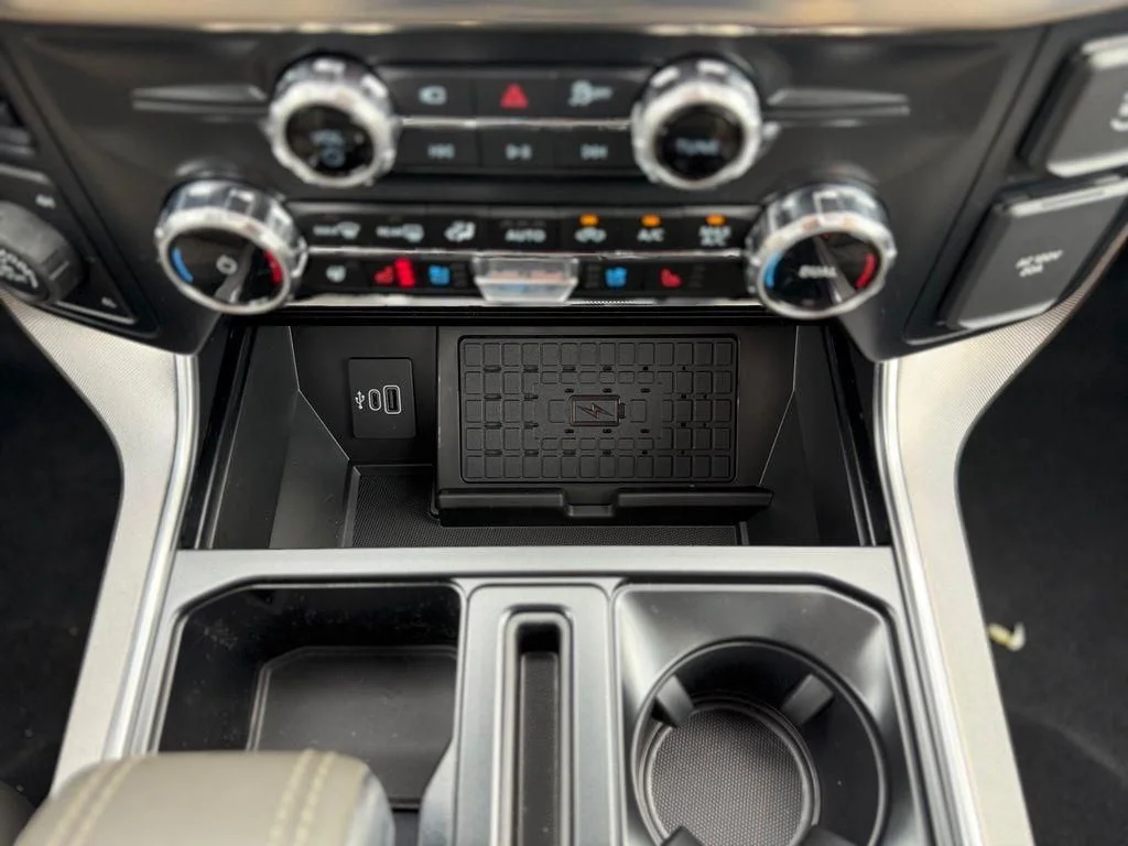 New 2026 Star White Metallic Tri-Coat Ford Platinum® image 26