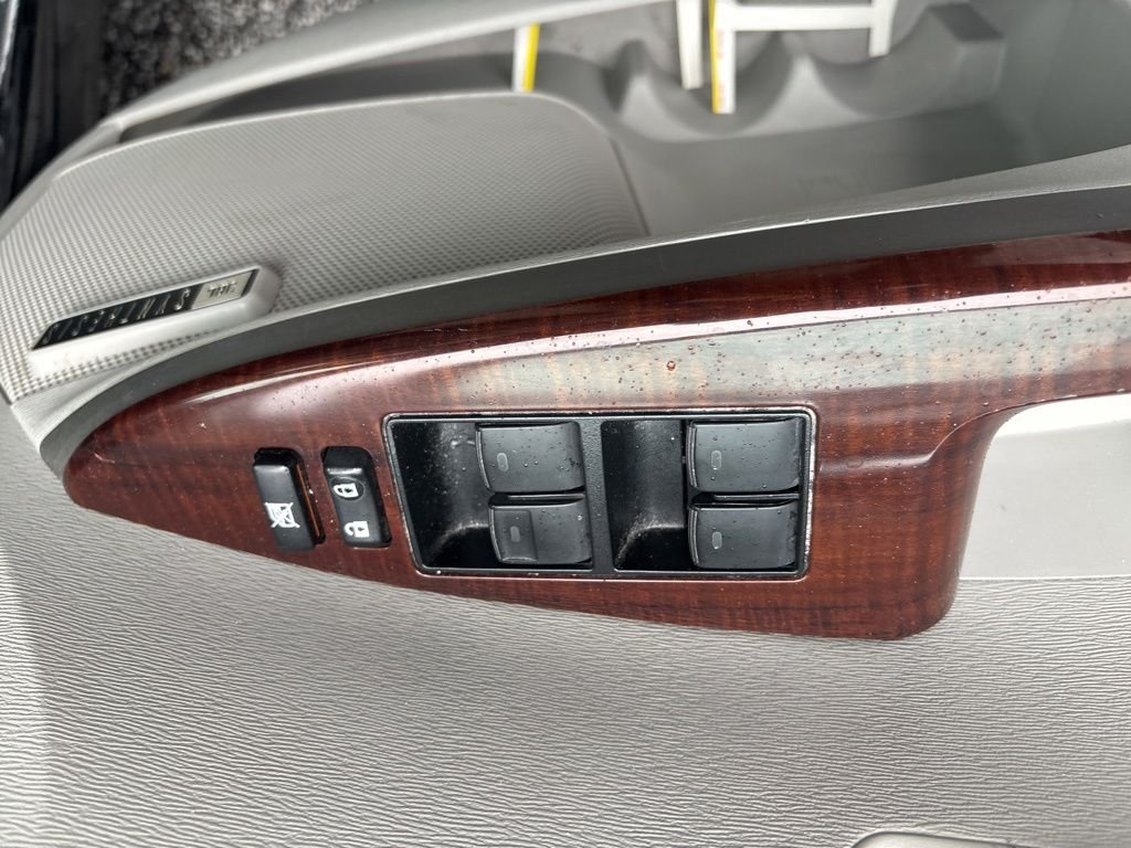 Used 2012 Black Toyota Limited image 19