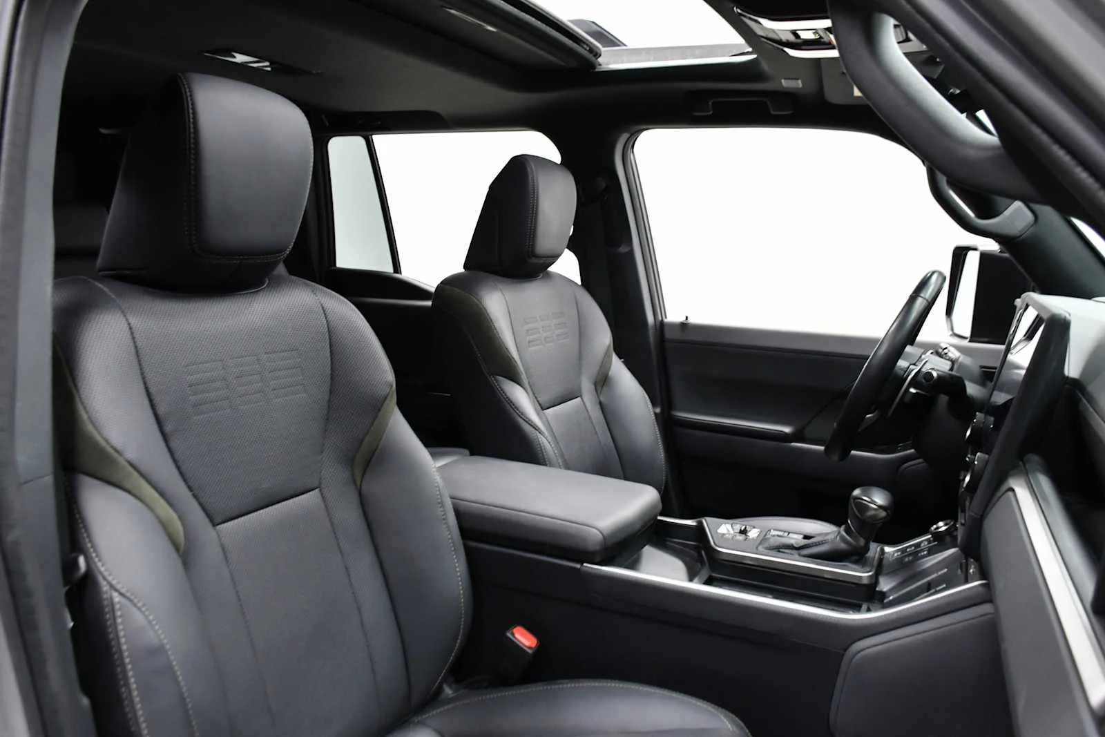 Used 2024 Incognito Lexus Overtrail image 21