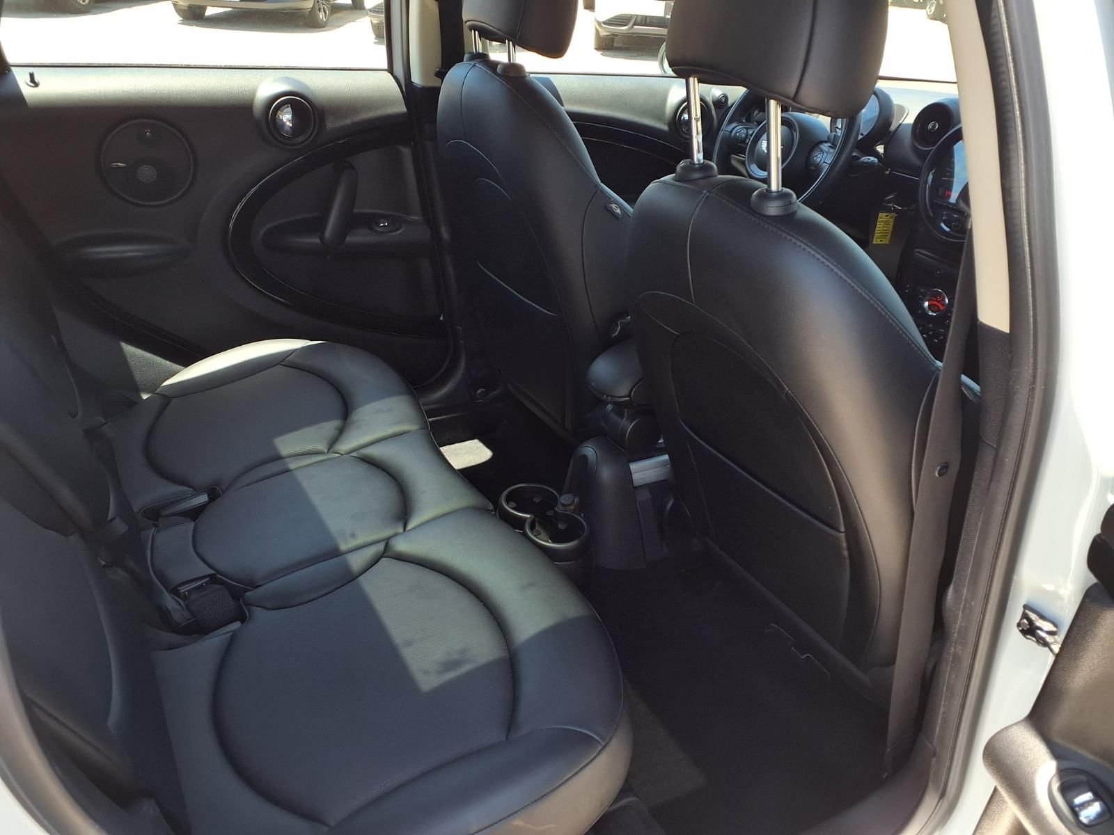 Used 2016 White MINI Base image 21