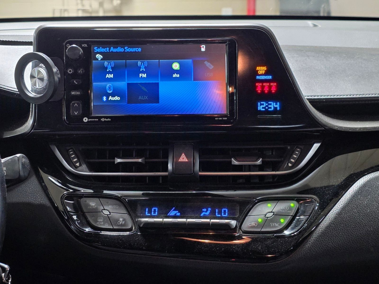 Used 2018 Magnetic Gray Metallic Toyota XLE image 18