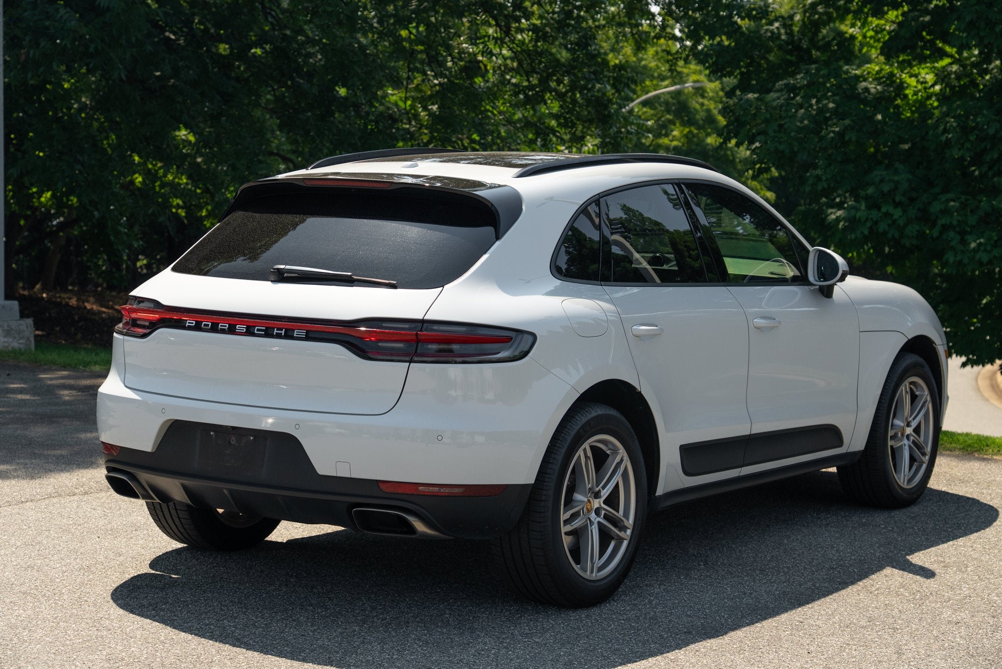 Used 2021 White Porsche  image 7