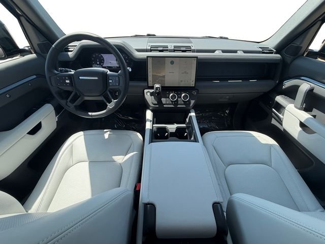 Certified Used 2026 Blue Land Rover X-Dynamic SE image 12