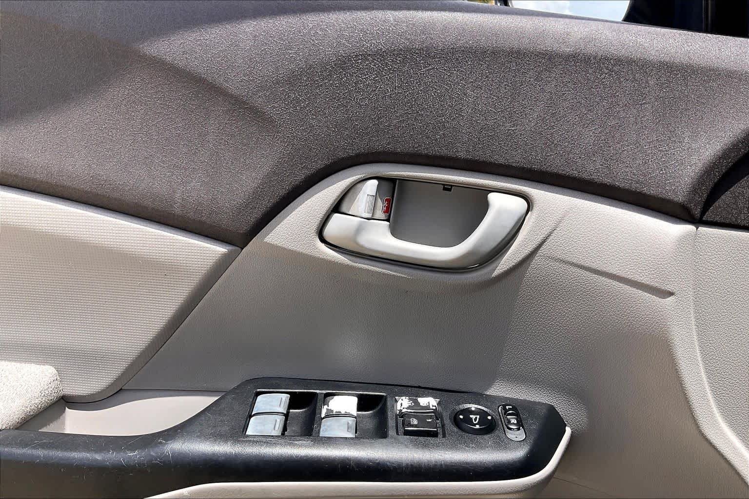 Used 2012 Polished Metal Metallic Honda LX image 49