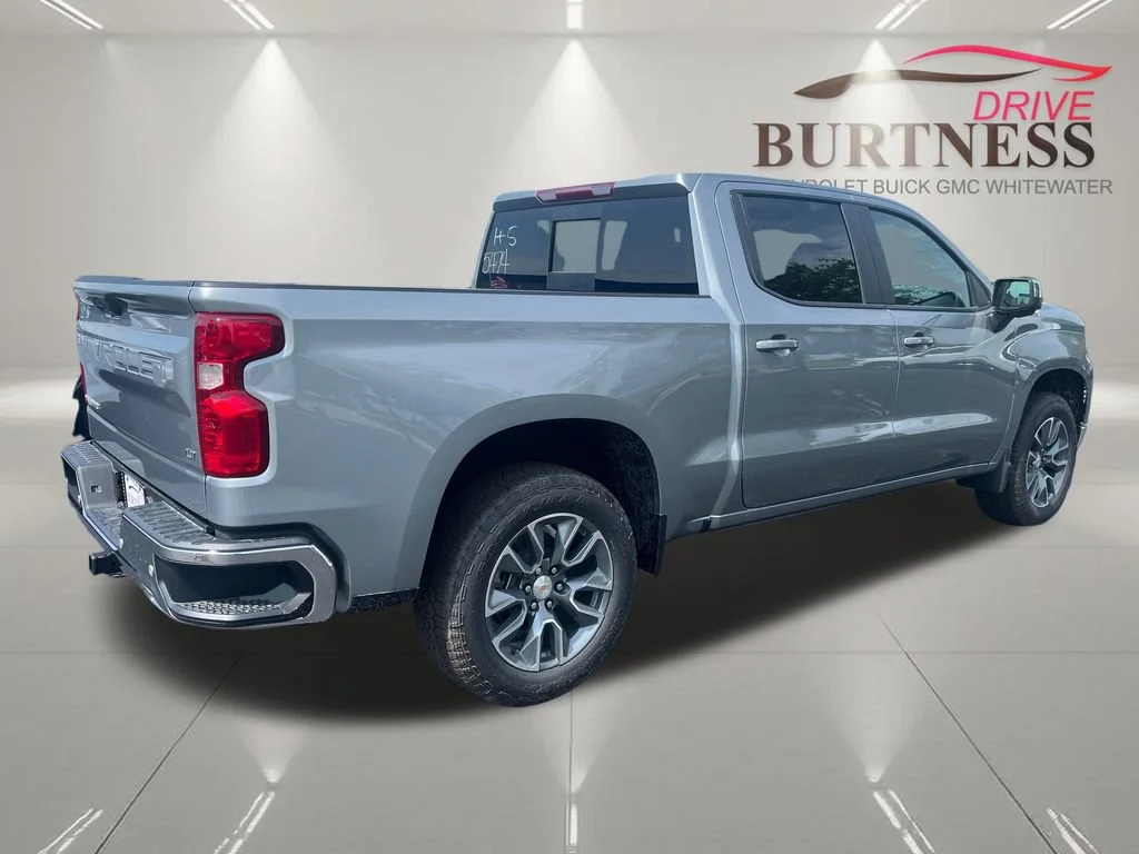 New 2026 Sterling Gray Metallic Chevrolet LT image 9