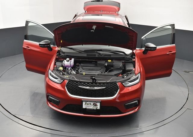 2026 Chrysler Pacifica Select - Photo 29