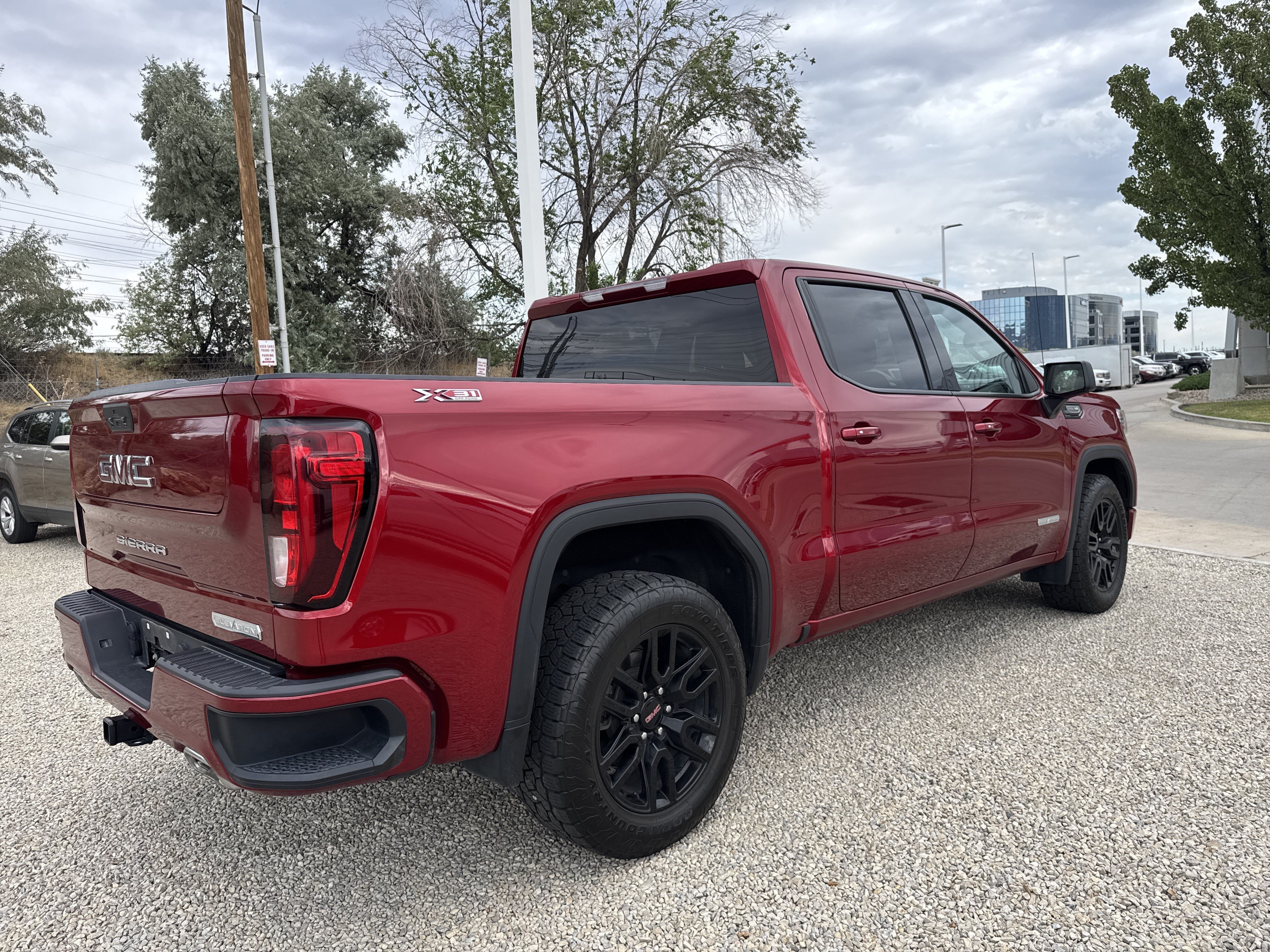 Used 2021 CAYENNE RED TINTCOAT GMC Elevation image 3
