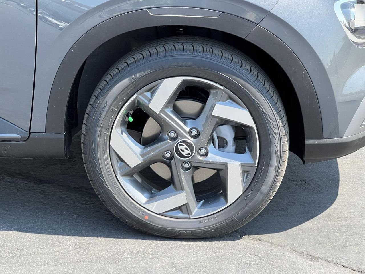 New 2026 Ecotronic Gray w/Black Roof Hyundai SEL w/Two-Tone Roof image 53