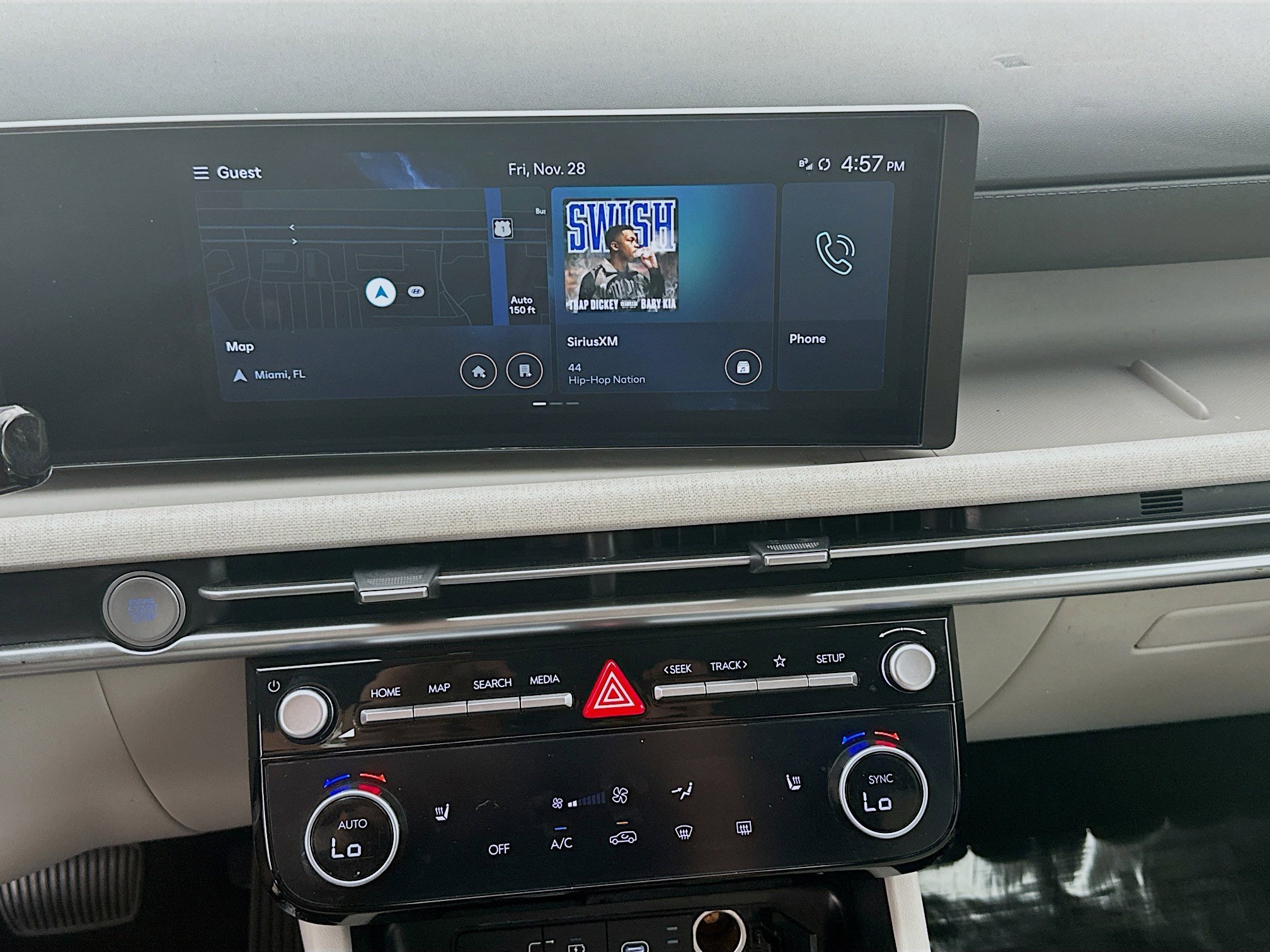 Used 2025 Rockwood Green Hyundai SEL Convenience image 10