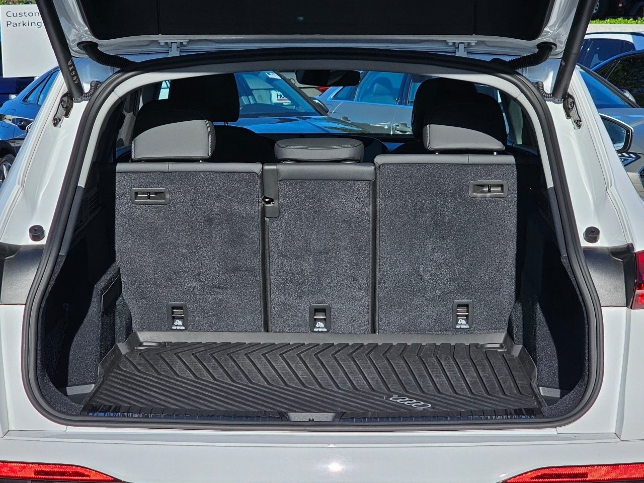 Used 2025 Arkona White Audi 2.0T Premium image 7