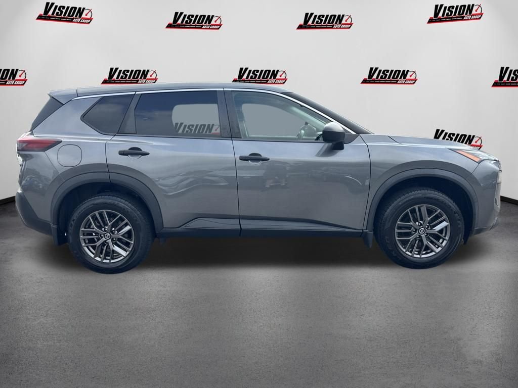 Used 2021 Gray Nissan S image 4