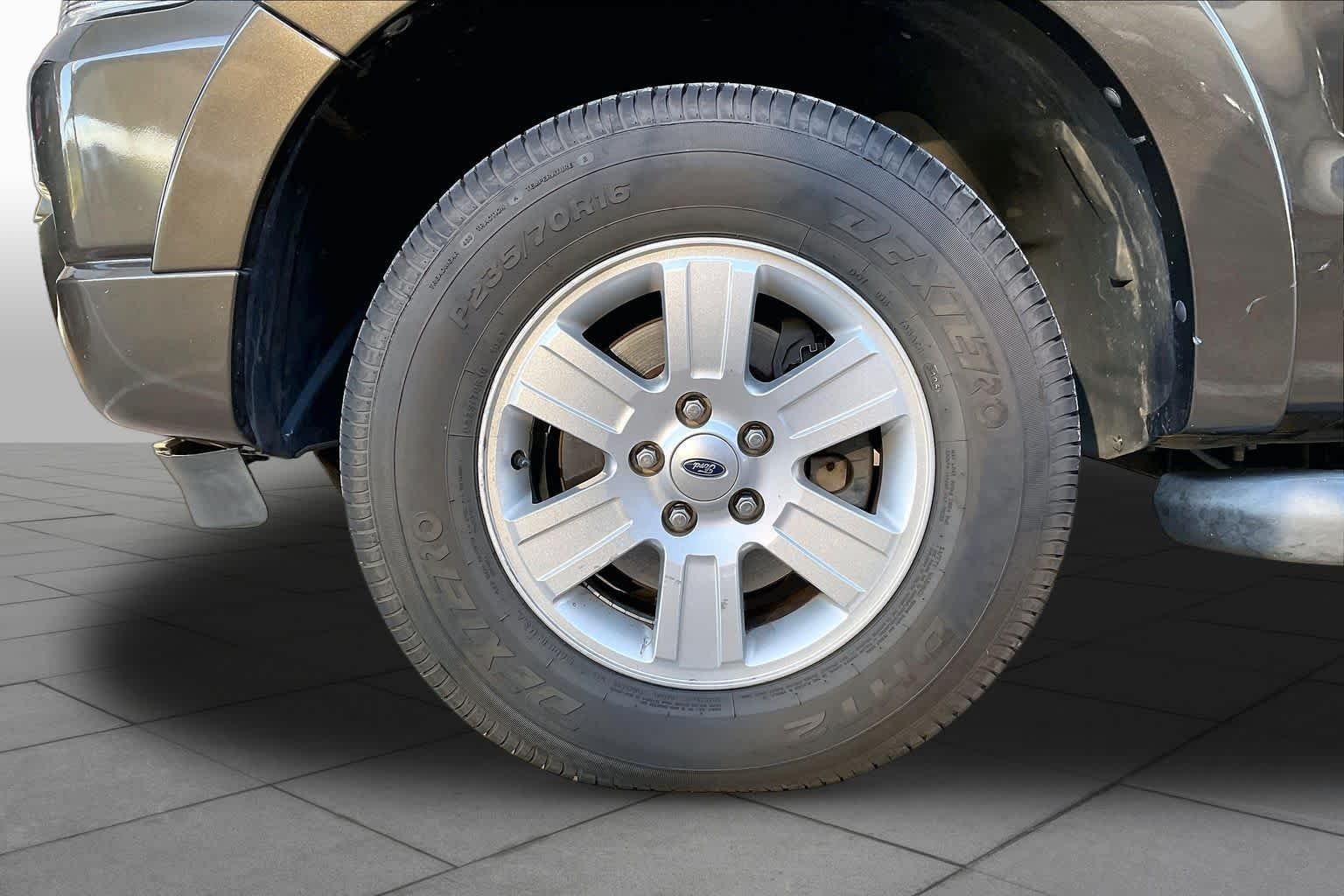 Used 2008 Black Ford XLT image 9