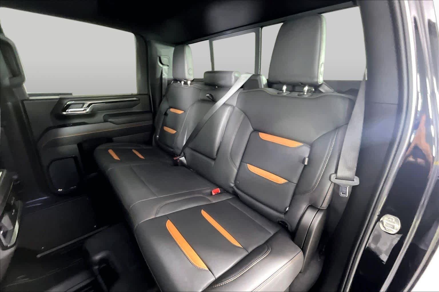 2026 GMC Sierra 2500HD AT4 - Photo 18