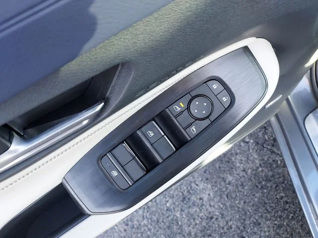 New 2026 Gun Metallic Nissan SL image 17
