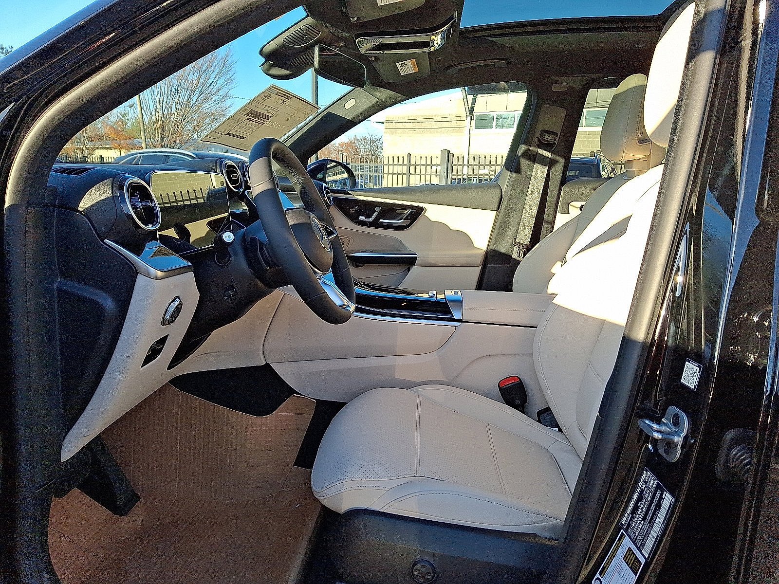 Certified Used 2026 Black Mercedes-Benz GLC 300 image 8