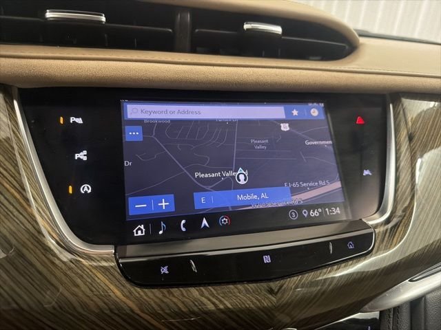 Used 2020 Crystal White Tricoat Cadillac Premium Luxury image 21